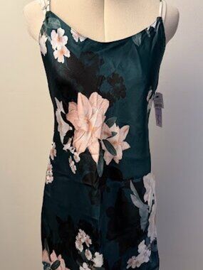 Lilac + London Women`s mini dress, shirt with floral size M